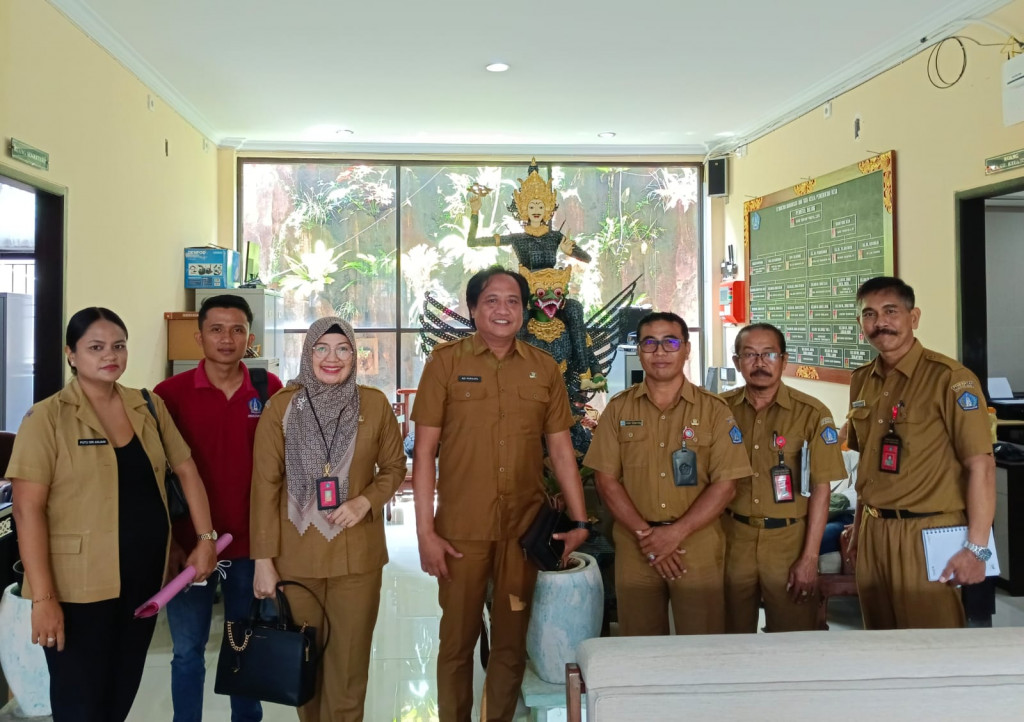 Sosialisasi Keterbukaan Informasi Publik pada PPID Desa Dalung